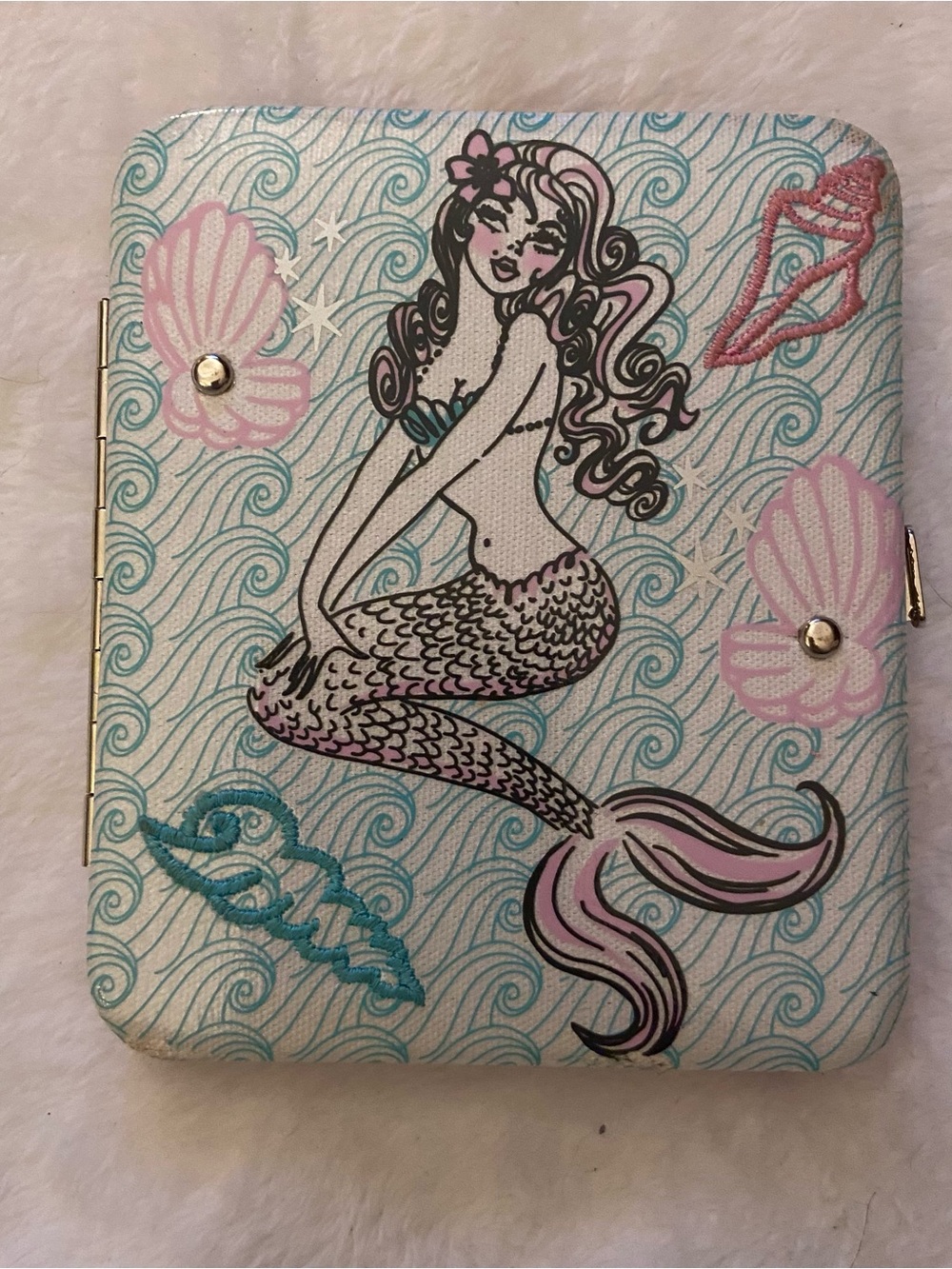 fluff Mermaid Clasp Wallet